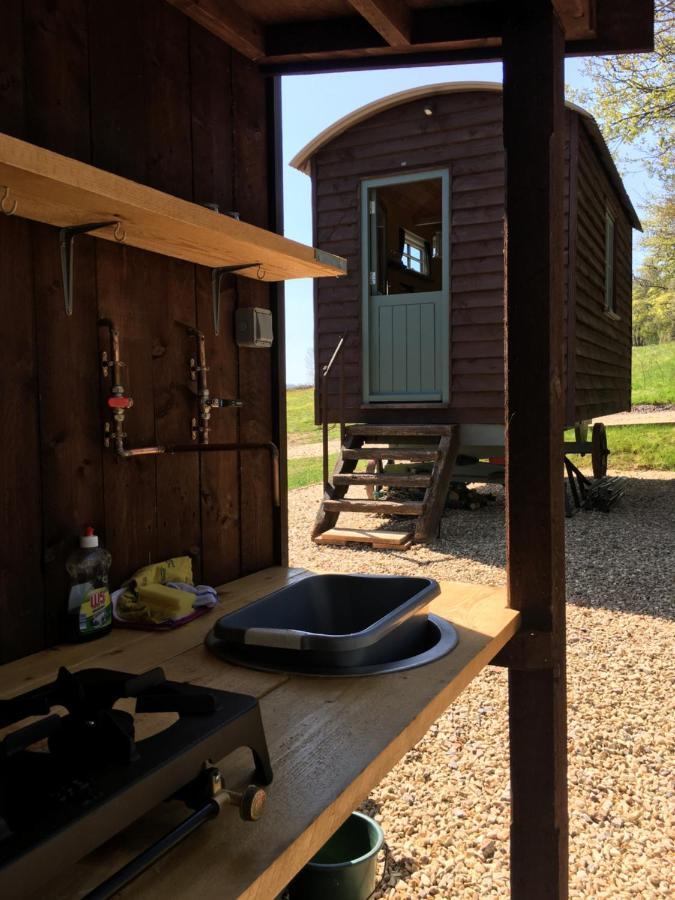 The Shepherds Hut At The Shippen, Tiphayes Honiton Exteriör bild